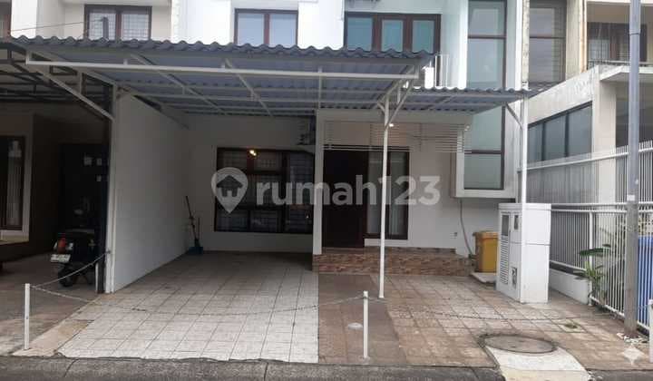 Di Jual Rumah Semi Furnished di Emerald Bintaro