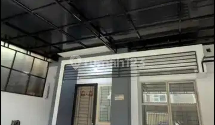 Rent Ready-to-Occupy House in Cipondoh Tangerang