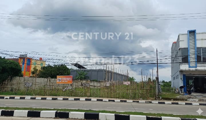Commercial Land on Jl. Ki Ajurum Raya Cipocok, Two-Lane Road.