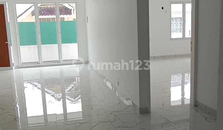 Rumah Baru Siap Huni Lokasi Strategis Lippo Karawaci SHM