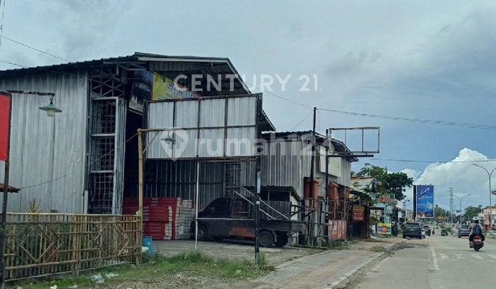 Warehouse Store on Jl. Ki Ajurum, Serang City, Main Road 2 Lanes