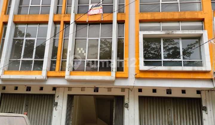 Ruko 3lt Lokasi Strategis Palem Semi Karawaci
