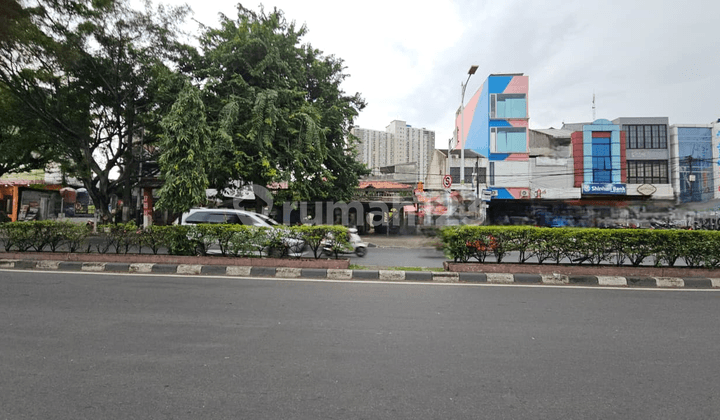 Disewakan Lahan Kosong Komersial Dipinggir Jalan Pesanggrahan, Meruya, Jakarta Barat