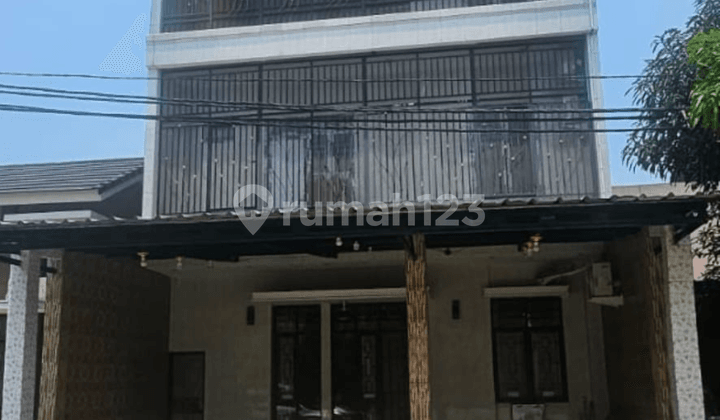 Dijual urgent BU Rumah Baru siap huni 4 Lantai Cluster Villaggio East, Citra raya