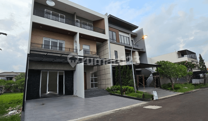 Di Jual Rumah Mewah Siap Huni di Cluster Onyx, Alam Sutera dengan Harga Menarik