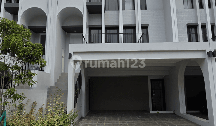 Rumah Brand new Siap Huni Di boulevard Cluster Aether, GreenWich Park , BSD