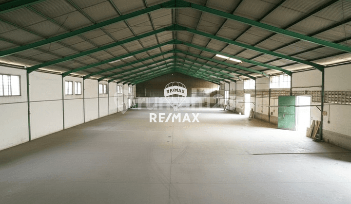 Disewakan Cepat Gudang Dipinggir Jalan Raya di Gedangan, Sidoarjo, Jawa Timur