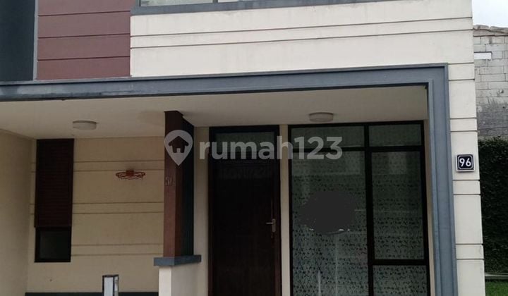 Rumah 2lt hook di LAVON