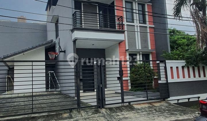 Dijual Rumah 2.5lt Di Sektor 8a