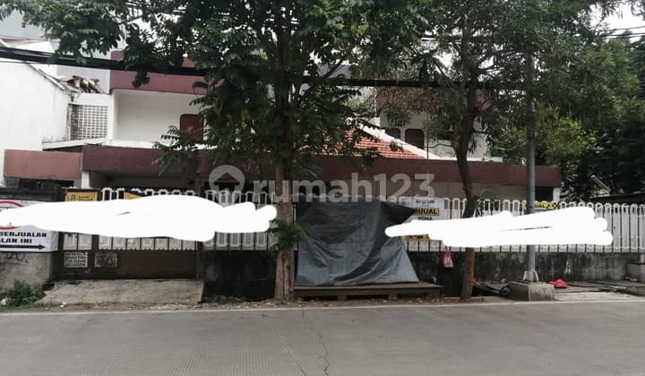 Dijual Murah Rumah Tua Hook Di Raya Tomang, Jakarta