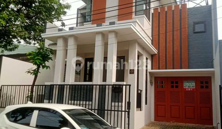 Rumah 2 Lt Sudah Siap Huni & Full Renovasi Di Tegal Alur, Kalideres