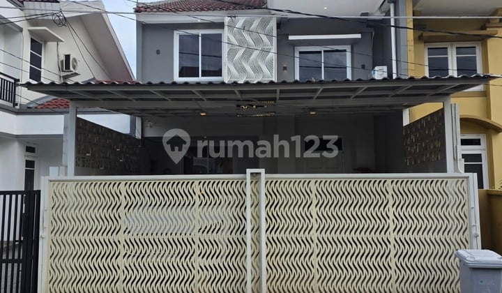 Rumah 2 Lantai di Sektor 7 Gading Serpong
