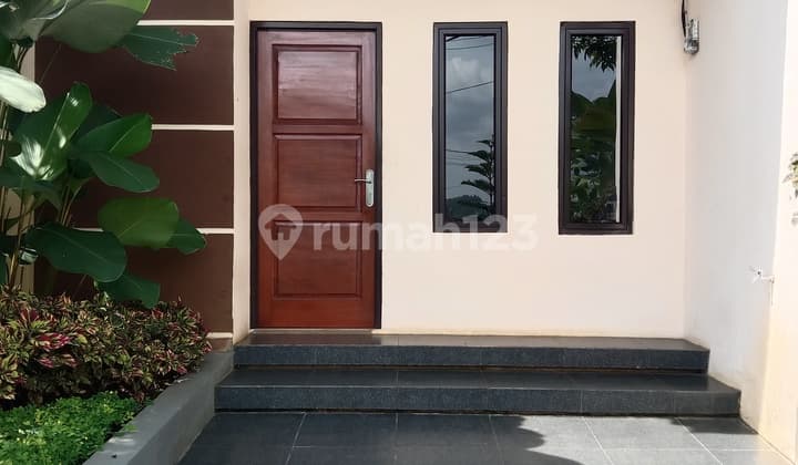 Hunian Bergaya Minimalis Modern Dekat Exit Toll di Parung Kuda.