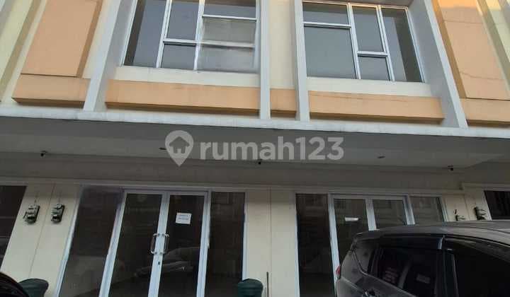 Ruko Pisa Grande 2 Unit Gandeng/tidak Gandeng