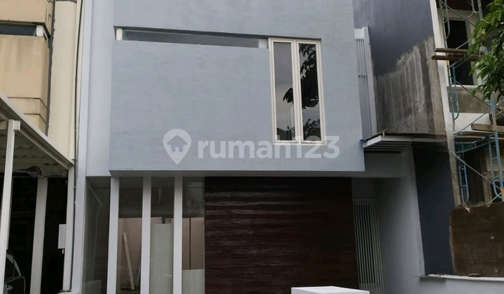 Dian Istana - Mocca Vrbana