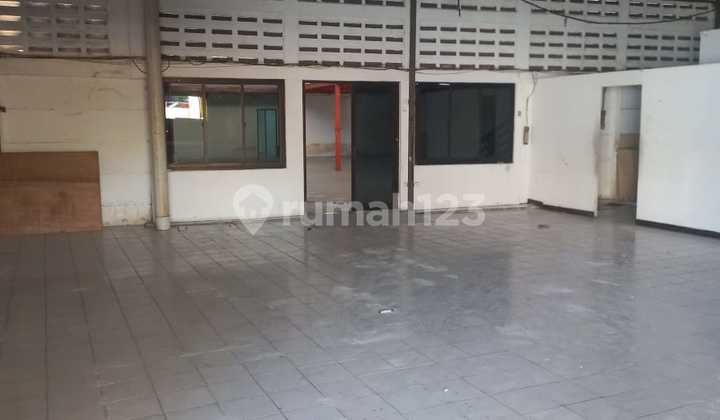 Disewakan Gudang Petir Cipondoh Lb.1000m2
