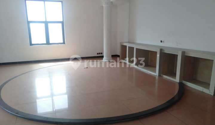 Dijual Gedung 5 Lantai Di Daan Mogot Km13