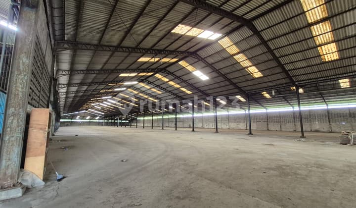 Disewakan Gudang Besar Siap Pakai di Cikande Lb.1.1ha