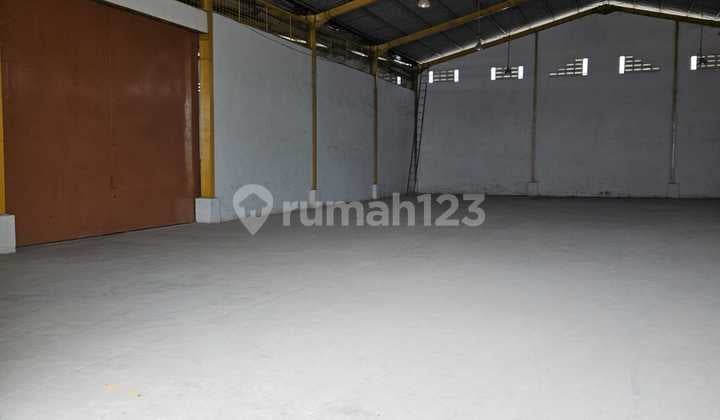 Warehouse for Rent in DPR Cipondoh Plot, 600m2 Area