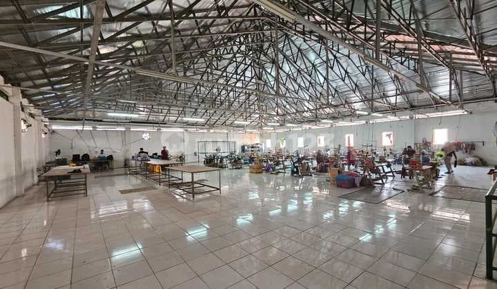 For Sale Factory in Kalideres West Jakarta Lb. 1600m2