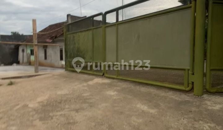 Warehouse for Rent in Babat Legok, Area 650m2.