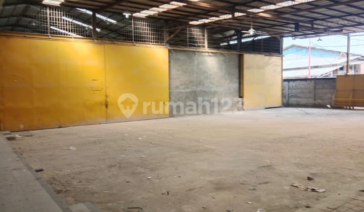 Warehouse for Rent at Kavling Dpr Cipondoh, Area 1200m²