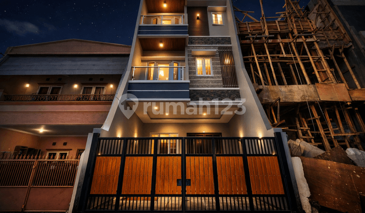 Rumah Brand New Tomang Jakarta Barat Tahap Finishing