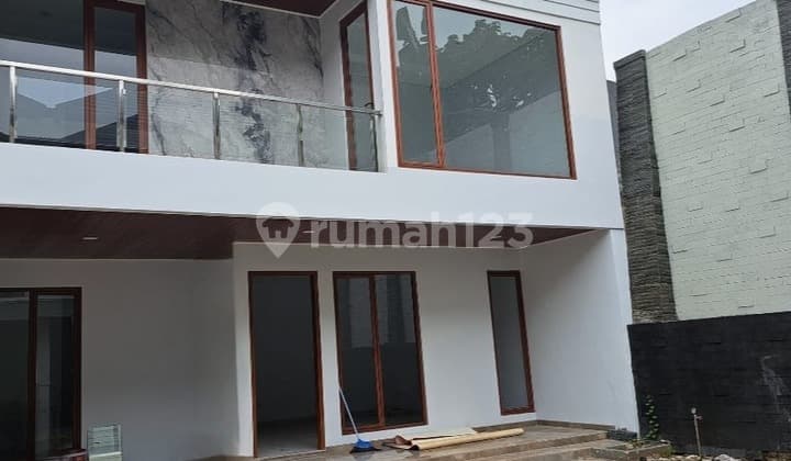 Rumah Pojok Siap Huni Dalam Cluster di Sektor 9 Bintaro Jaya