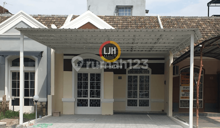 Dijual Rumah 4Kt 1Km di Graha Padma Semarang Kota