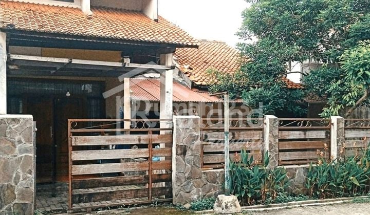 Rumah di daerah Candisari , Semarang ( Si 8305 ) Rumah di daerah Candisari , Semarang ( Si 8305 )