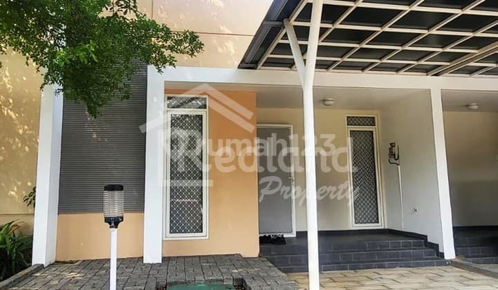 Rumah Bagus, Semi Furnishd di Graha Padma, Semarang Si 6650