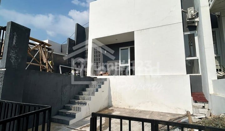 Rumah di Perum Griya Lestari , Ngaliyan , Semarang Si 7047