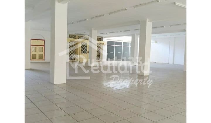 Ruang Usaha di Dr Cipto , Semarang ( Vn Tt Si 8693 )