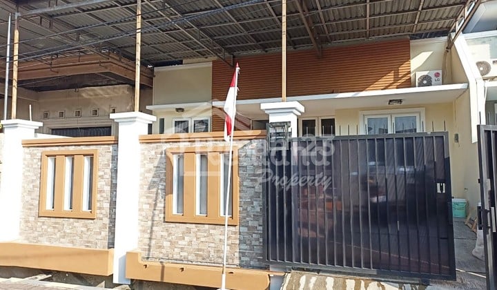 Ready-to-occupy house in Tanah Mas, Semarang Si 7072