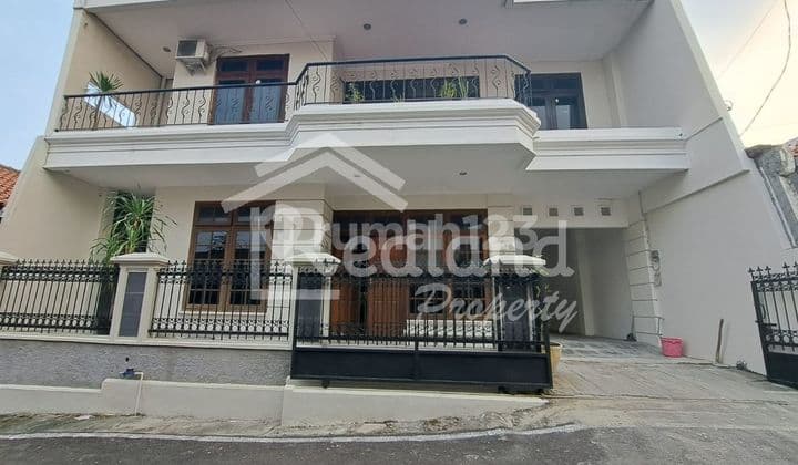 Rumah di Daerah Gombel Permai , Semarang ( Si 8530 )