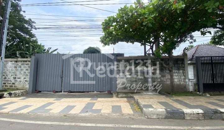 Tanah di Jl. Siliwangi , Semarang ( Si 8479 )