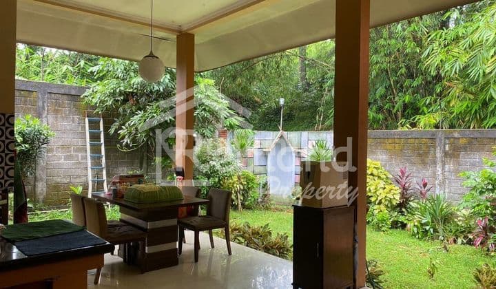 Rumah di Daerah Banyumanik , Semarang ( Si 8564 )