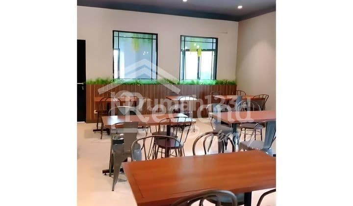 Ruko di Imam Bonjol , Semarang ( Si 8699 )