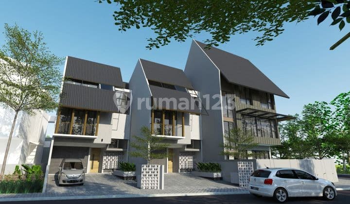Rumah 3 Lantai dekat lpngn golf pangkalan jati indah