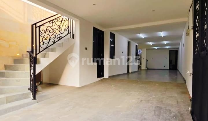 Rumah Mewah With Pool Di Jagakarsa Jaksel