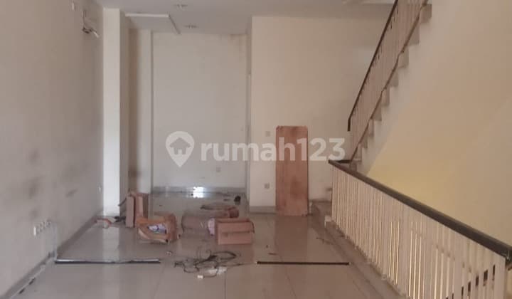 Dijual Cepat Ruko 3,5 Lantai, Green Lake City Cipondoh Tangerang