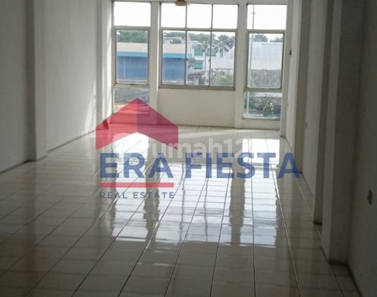 Dijual Ruko Gandeng 3,5 Lantai di Jl Raya Serpong Tangerang
