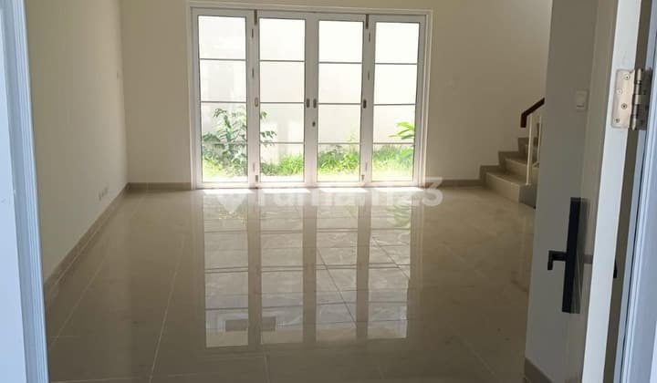 Dijual Rumah 2 Lantai 3 Kamar di Granada Menaggio Gading Serpong