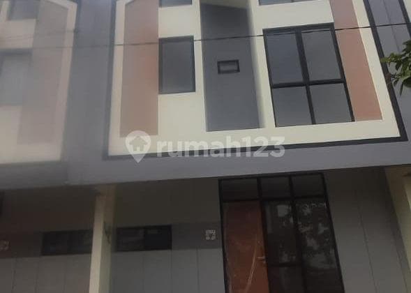 Dijual Rumah Cluster Rotterdam di Jababeka Bekasi