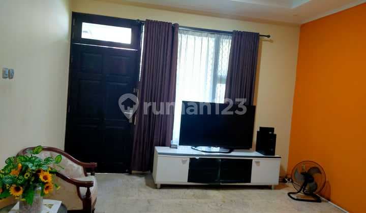 Dijual Rumah 2 Lantai Siap Huni di Taman Pulo Indah