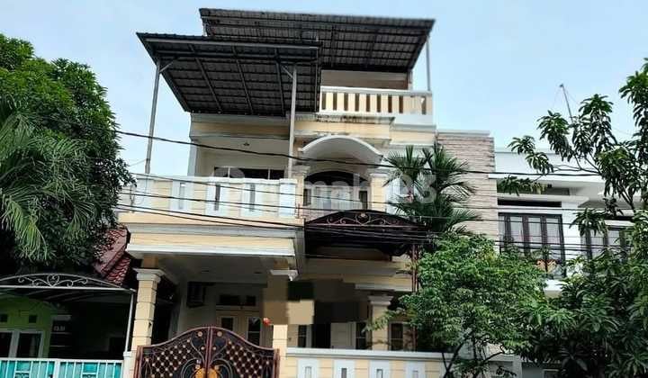 Disewakan Rumah di Bulevar Hijauharapan Indah Bekasi