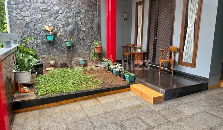 Dijual Rumah Siap Huni di Komplek Billymoon Pondok Kelapa