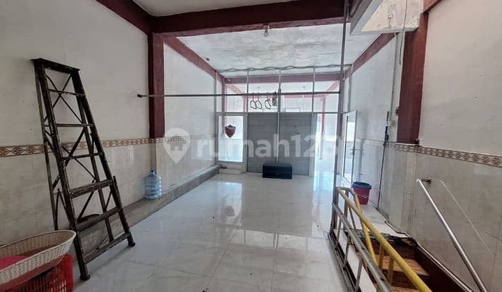 Affordable Price, Neat 3.5-Story Shop House in Koja, North Jakarta