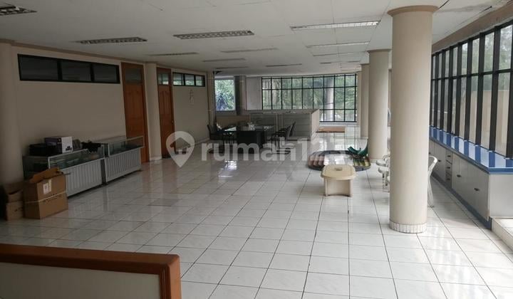 Gedung 5 Lantai Lokasi Strategis di Grogol, Jakarta Barat