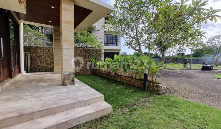 Perfect Investment Luxury 3 Bedrooms Villa Jimbaran Bali 3 Storeys 2.18 Are Near Beach